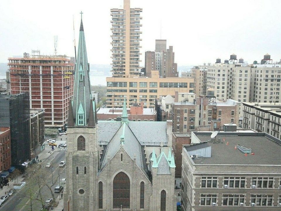1st image of 145 W 96th St #15D