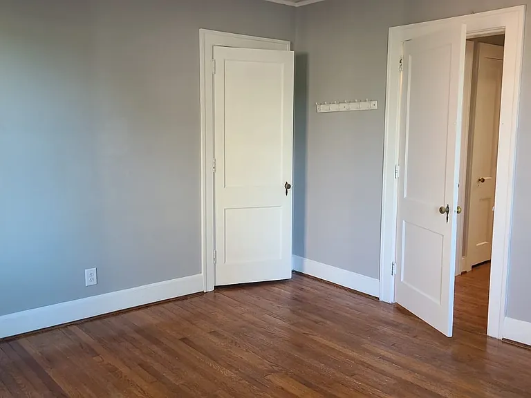 605 South Lexington Avenue — Photo 7