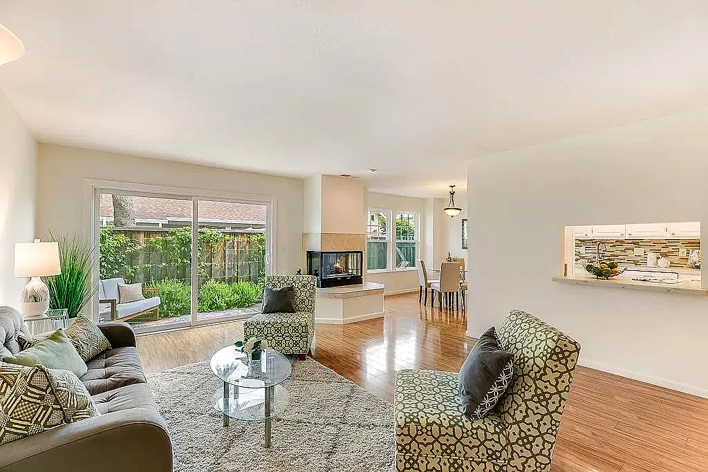 3 bed, 2.5 bath, 1676 sqft, $5,250 — Photo 3