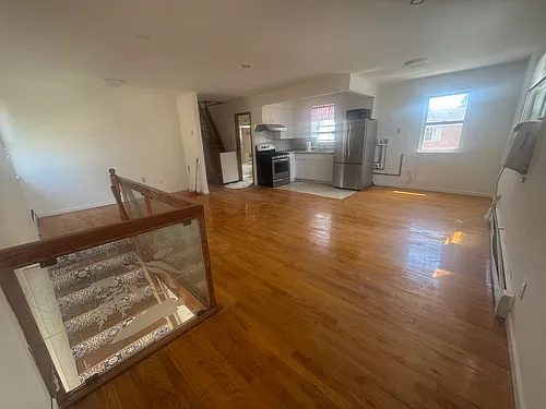 71-14 166th St #2 Photo 1