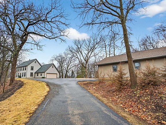 2nd image of 4865 Scherbel Road