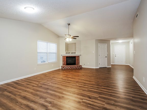 3rd image of 6534 Jarvis Dr