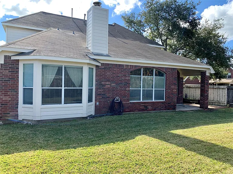 11218 Timbertree Ln — Photo 32