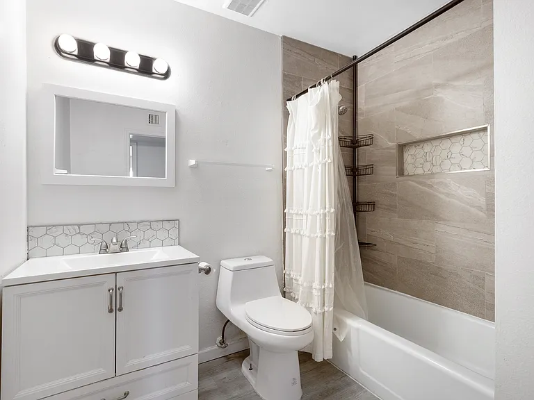 1702 E El Parque Dr — Photo 12