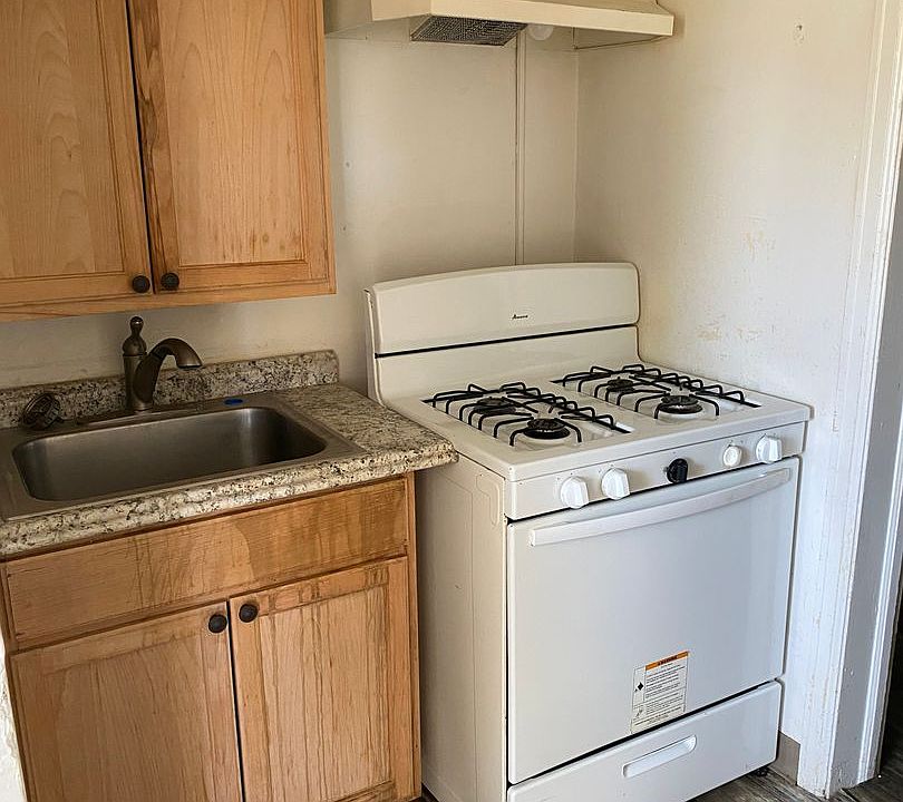1st image of 1120 Central Ave W APT 5