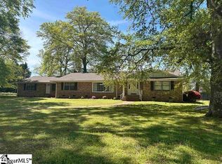 106 Ansel Dr, Clinton, SC 29325