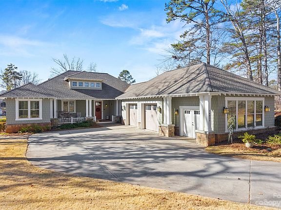 3rd image of 16031 Little Ray Ct