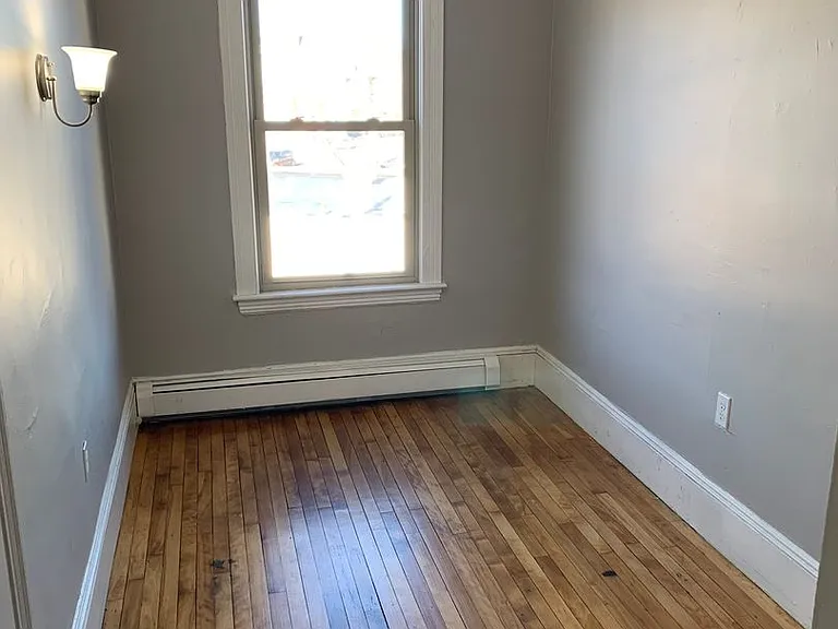 135 Lafayette Sq — Photo 10