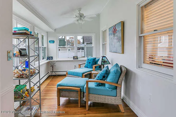 4 bed, 3.5 bath, 1702 sqft, $4,500 — Photo 3