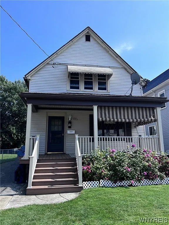 39 Benson Ave photo 1