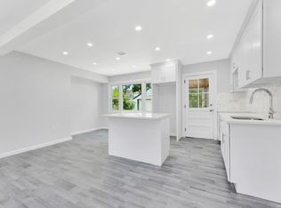 956 Alexander Ave, Uniondale, NY 11553