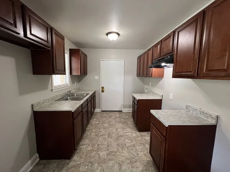 1350 Frayser Blvd — Photo 8