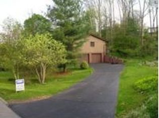103 N Hills Dr, Parkersburg, WV 26104