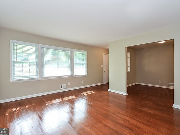 2nd image of 5625 Skyland Dr