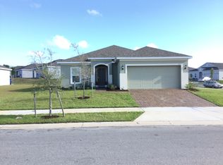 365 Irving Bend Dr, Groveland, FL 34736