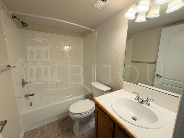 6733 Summer Grace St — Photo 10