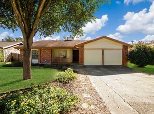 14030 Floral Ridge Dr, San Antonio, TX 78247