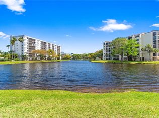 2232 N Cypress Bend Dr APT 107, Pompano Beach, FL 33069