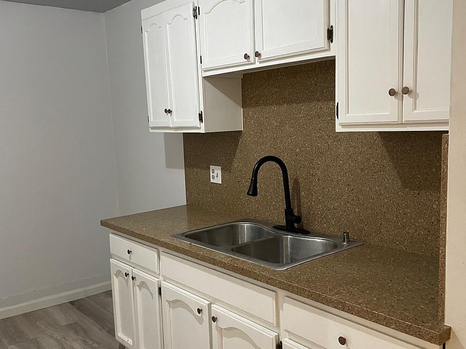 1st image of 6152 Wilcox Ave #A