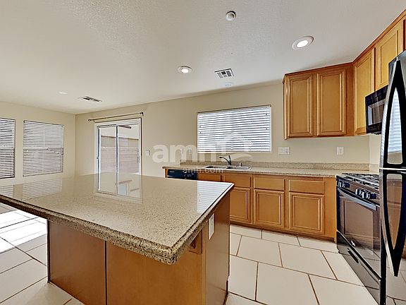 3rd image of 1160 Paradise Safari Dr