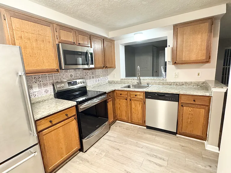 446 Palmspring Dr #C — Photo 7