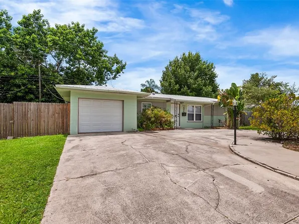 7430 17th Way N, Saint Petersburg, FL 33702