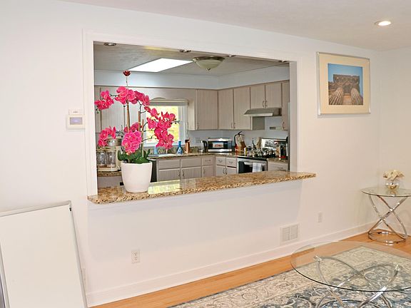 5th image of 93 Biltmore Dr