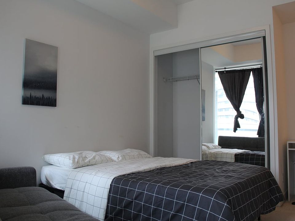 1st image of 14 York St #701C