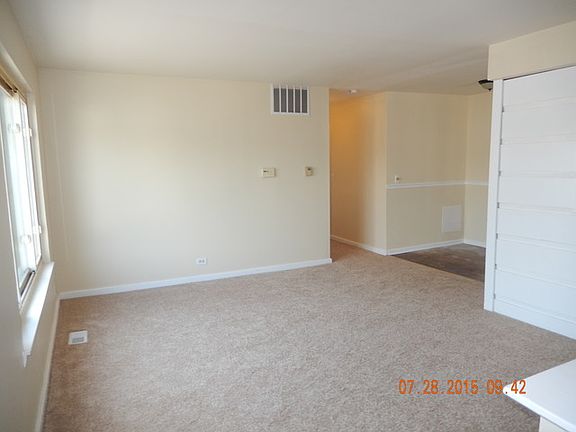 4th image of 1558 Quaker Ln #174-D
