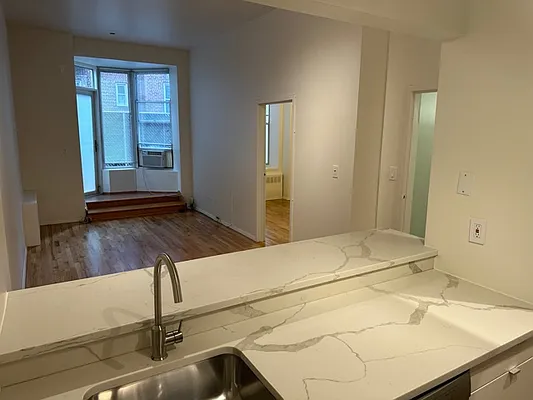 Rented by Horowitz Real Estate | media 38