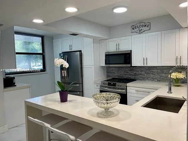 Clearwater Of Meadowlakes — Photo 4