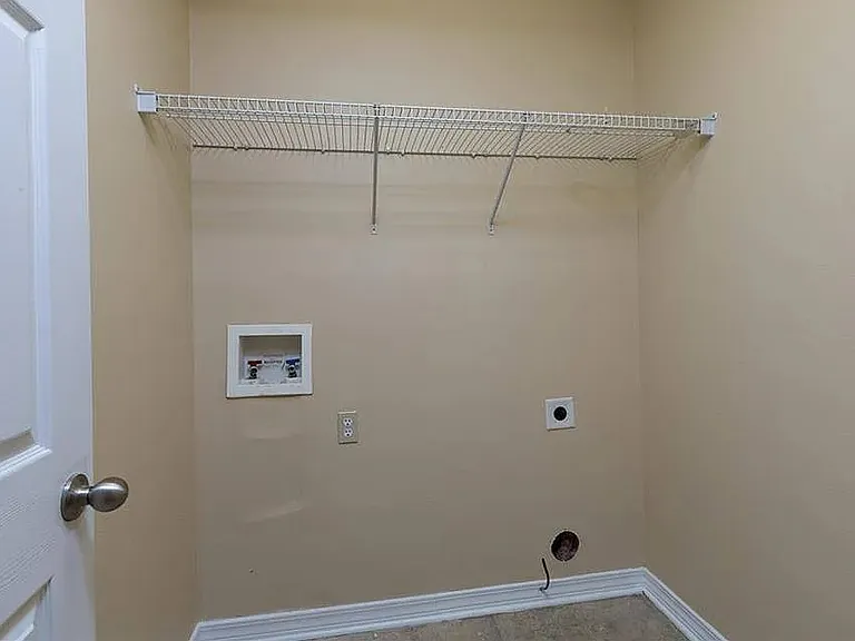 8680 Hamilton Bridges Dr S — Photo 15
