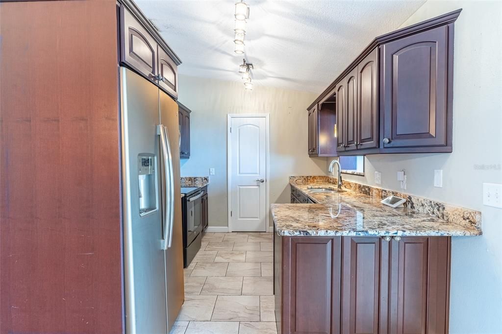 715 S Lakeside Ter, Eagle Lake, FL - More