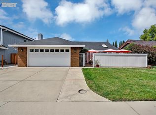 6717 Paseo Del Sol Way, Elk Grove, CA 95758