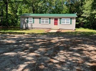 5863 Blackridge Rd, La Crosse, VA 23950