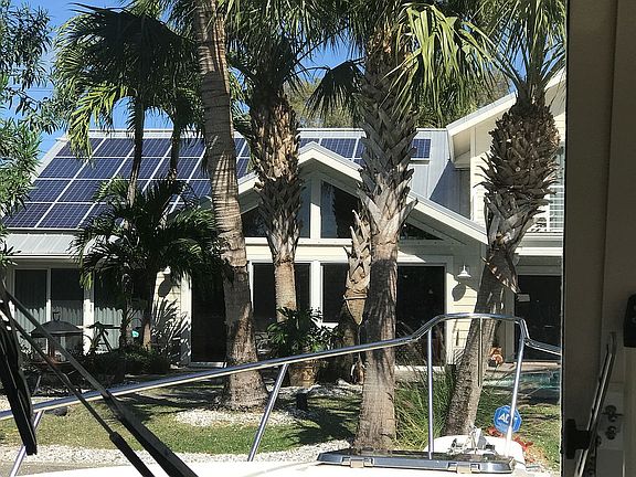 5th image of 528 Siesta Dr