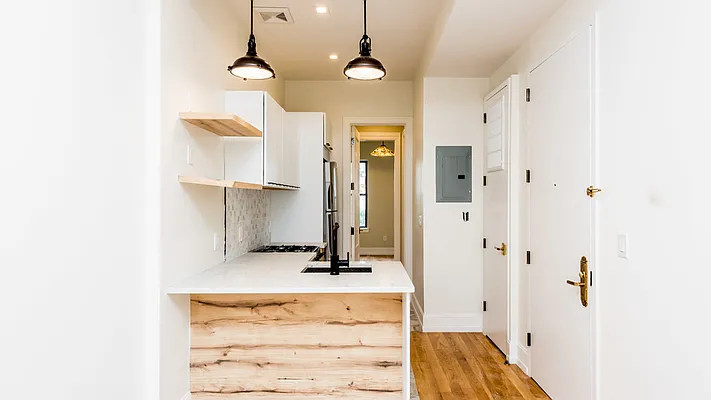 Rented by Nooklyn NYC LLC | media 19