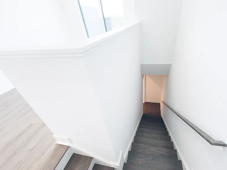 23 Lower Service Ct NW — Photo 40