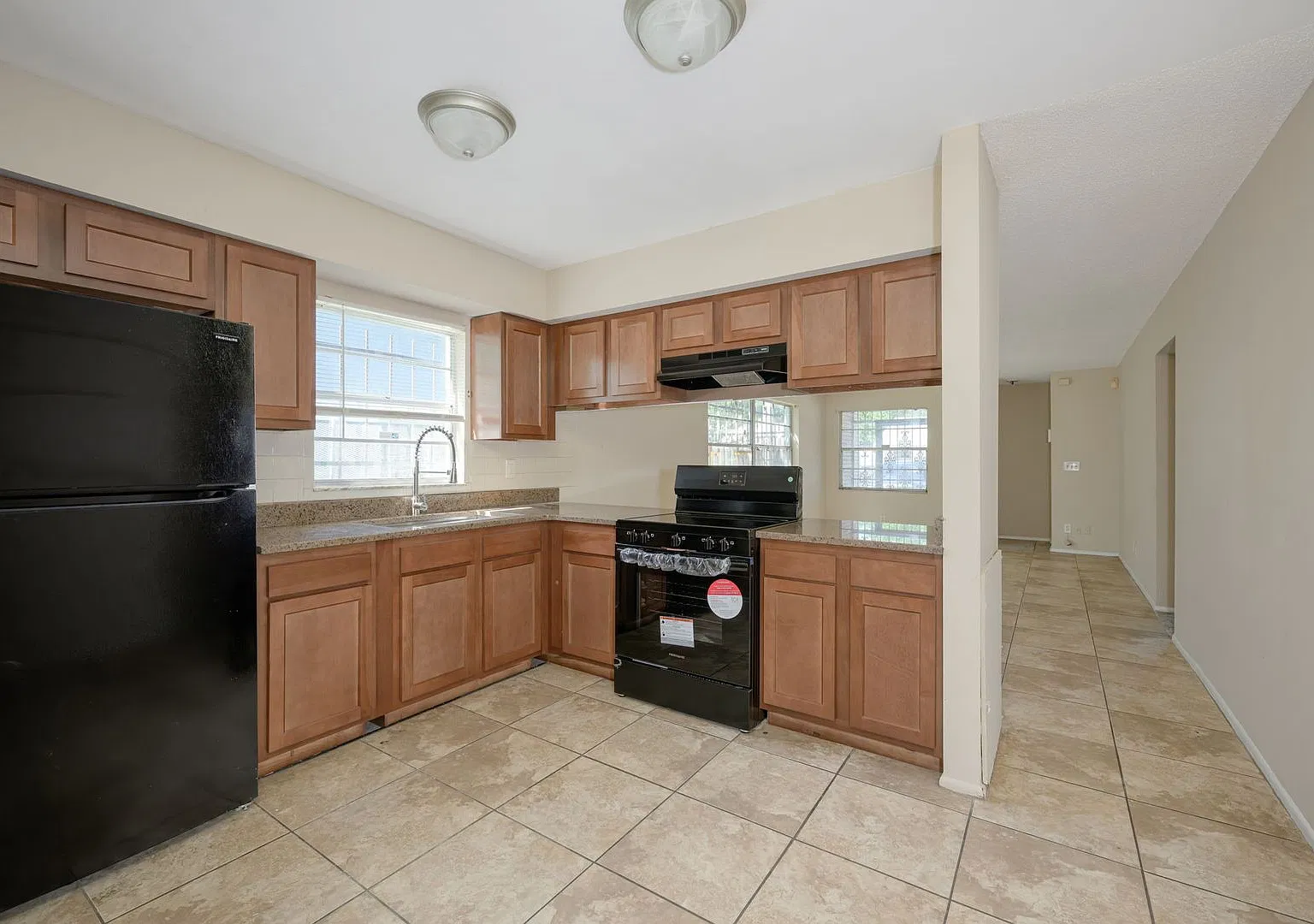 Charming 2 Bed, 2 Bath Home in Daytona Beach — Photo 1