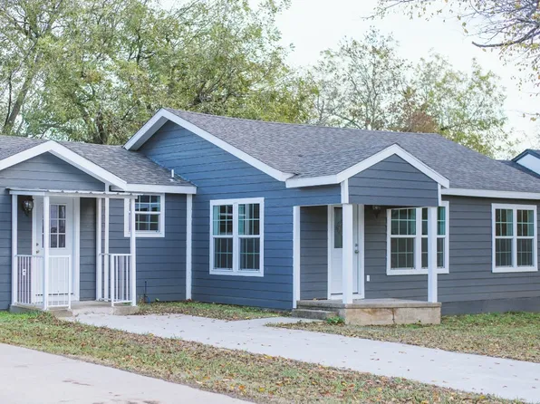 507 S Santa Fe St, Wolfe City, TX 75496