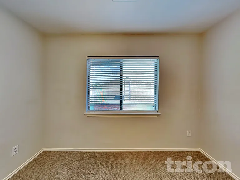 1525 Trent Dr — Photo 15