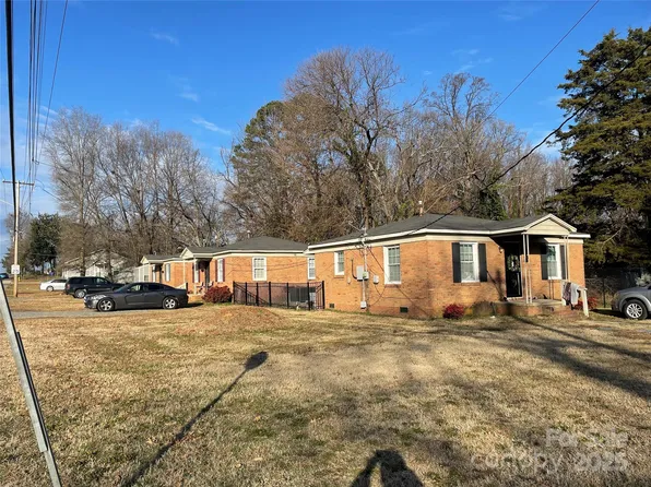 1902 Catherine Simmons Ave #30, Charlotte, NC 28216