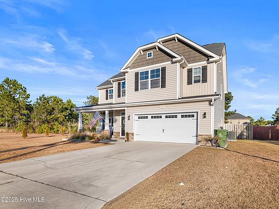 3rd image of 129 Oyster Landing Drive