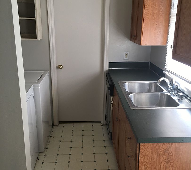 1st image of 873 W Clinton Dr APT 2