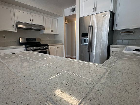 4th image of 110 Republic Way