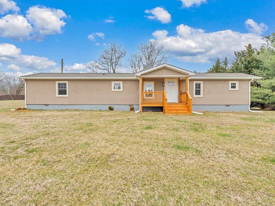 1st image of 108 Rolling Meadow Dr