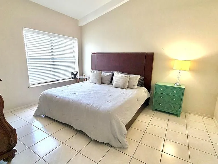 322 McFadden Dr #14 — Photo 16