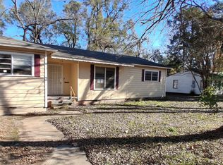 318 N Frost St, New Boston, TX 75570