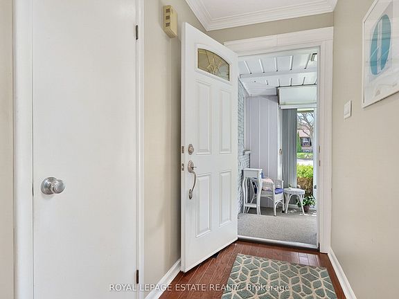 5th image of 8 Wallbridge Ct