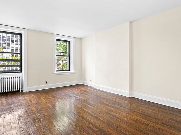 5th image of 336 E 30th St APT 4A